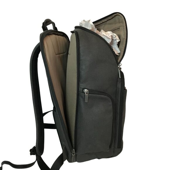 The Briggs & Riley Kinzie Street Large Backpack Travel Backpack RFID (Damage) - Picture 14 of 16